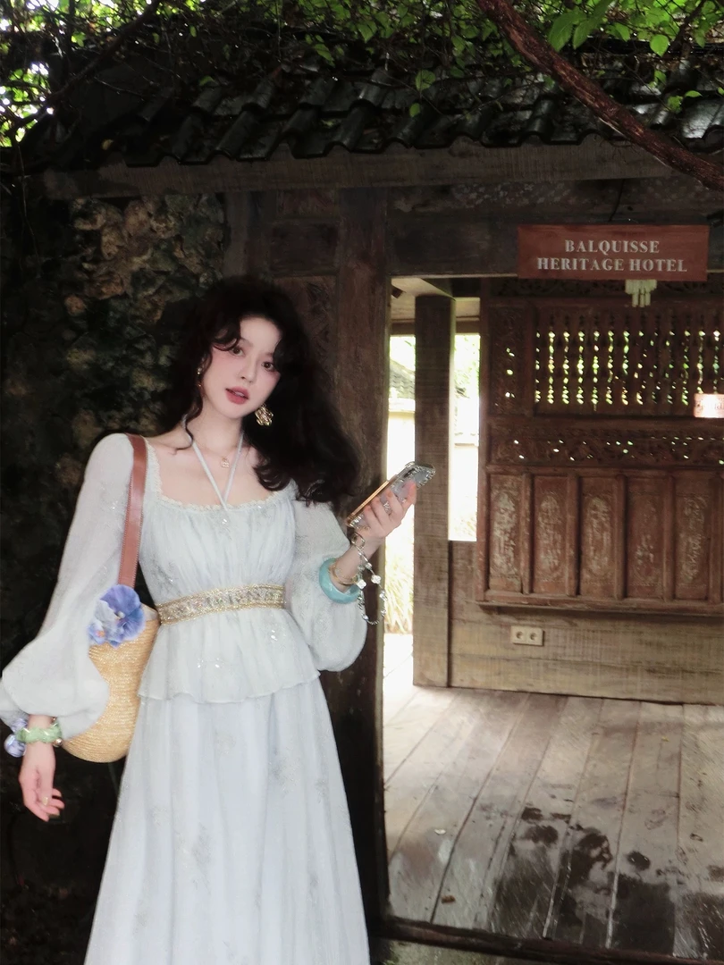 小众法式印花显瘦拉链长裙褶皱气质温柔方领连衣裙