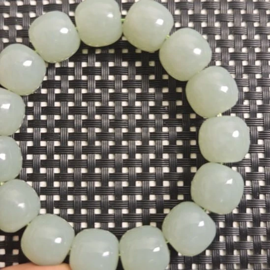 和田玉未镶嵌手串