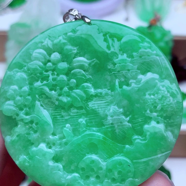 翡翠未镶嵌吊坠(不含链)