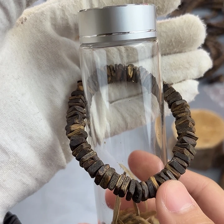 沉香沉香碎屑奇楠沉香沉水碎银珠单圈多样性发一8g