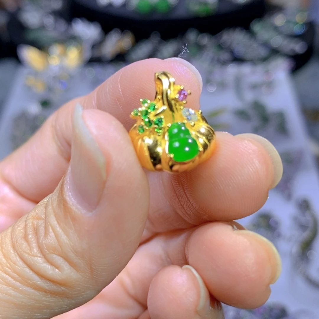 翡翠颈饰银S925镶嵌天然翡翠