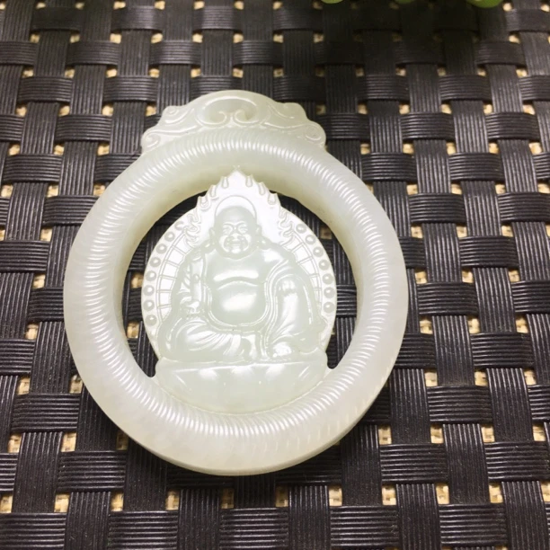 新疆和田玉佛光普照佛公