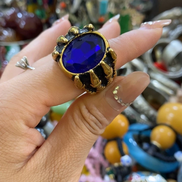 宫廷影视老旧工艺摆件