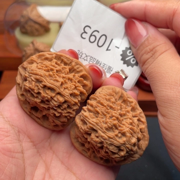 吊坠文玩核桃42高炮南疆石