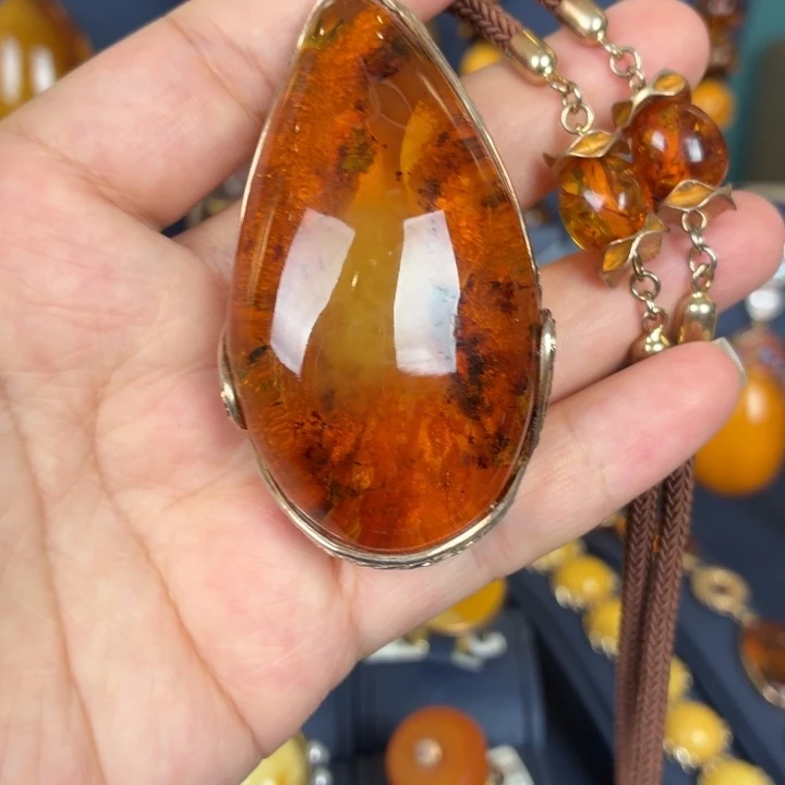 琥珀银S925镶嵌颈饰