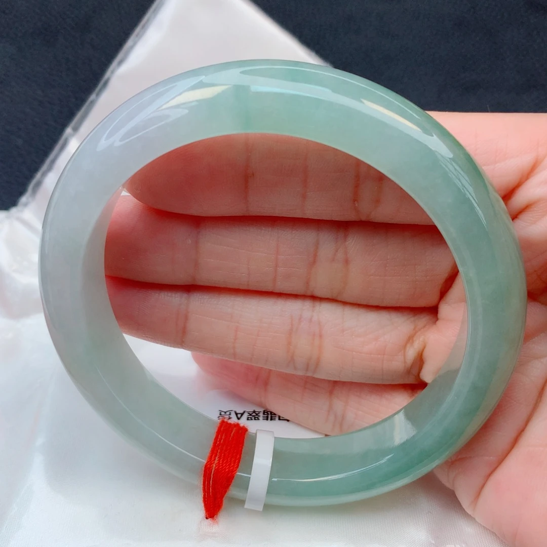 翡翠未镶嵌手镯61.5圈 湖水绿半山水意境冰胶感