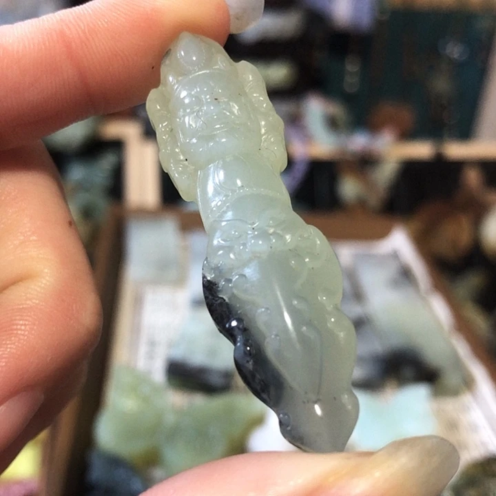 岫玉未镶嵌岫玉挂件