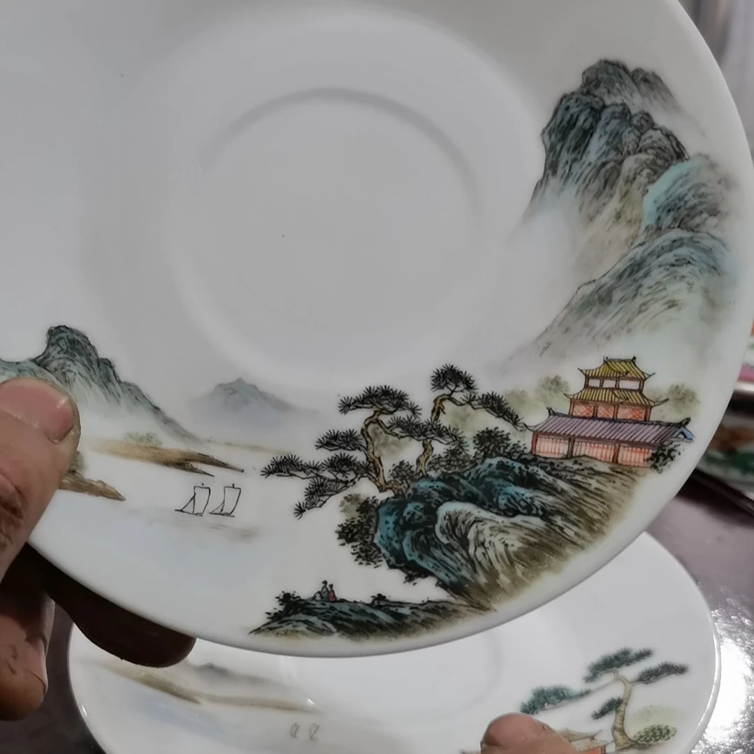 当代瓷器陶瓷工艺品林*
