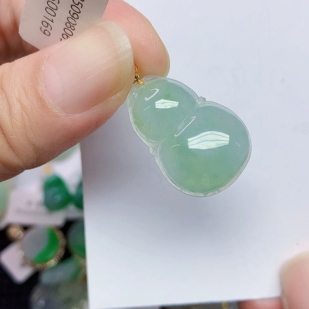 翡翠18K金镶嵌颈饰3447789