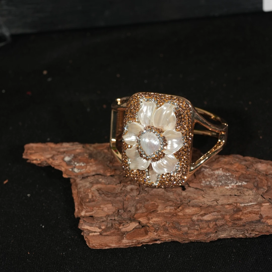 非金属陶瓷手镯 香港王老板-饰品手镯5m94