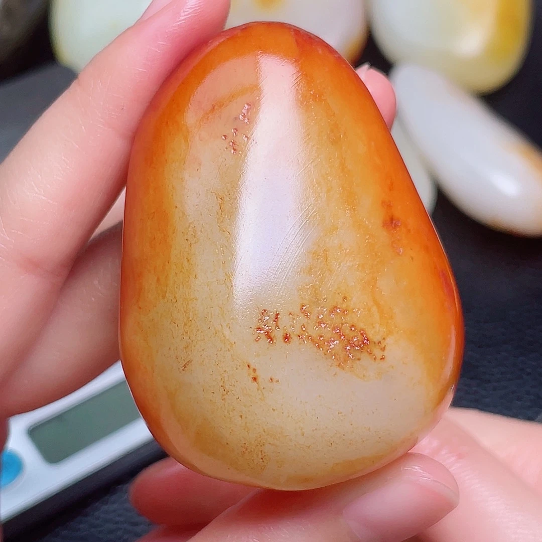 和田玉未镶嵌珠宝奇石