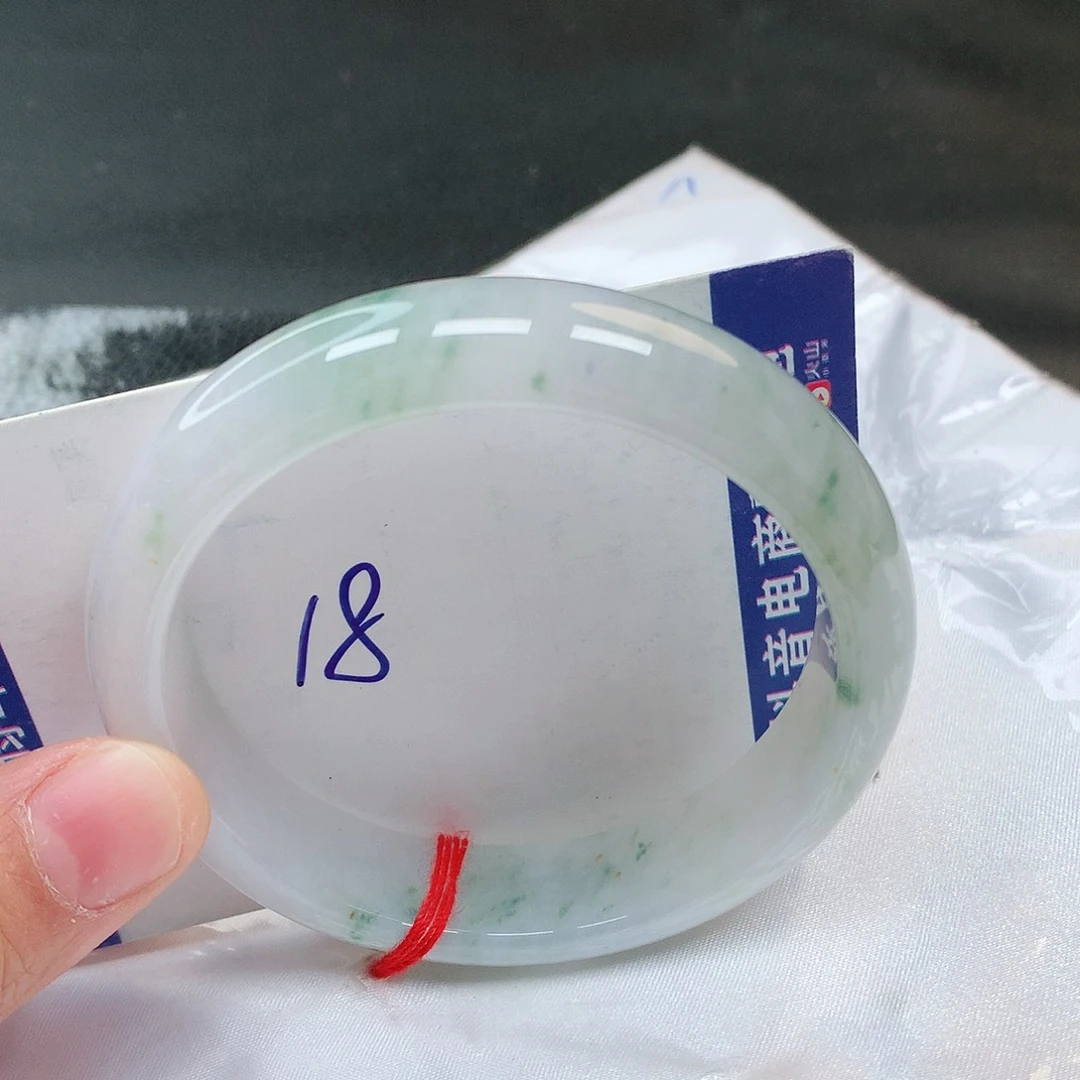 翡翠手镯未镶嵌18号
