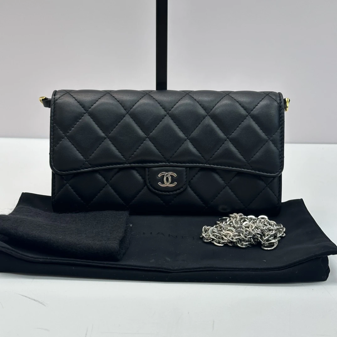 95新 Chanel/香奈儿 黑银色菱格纹羊皮CF长款钱包 51117