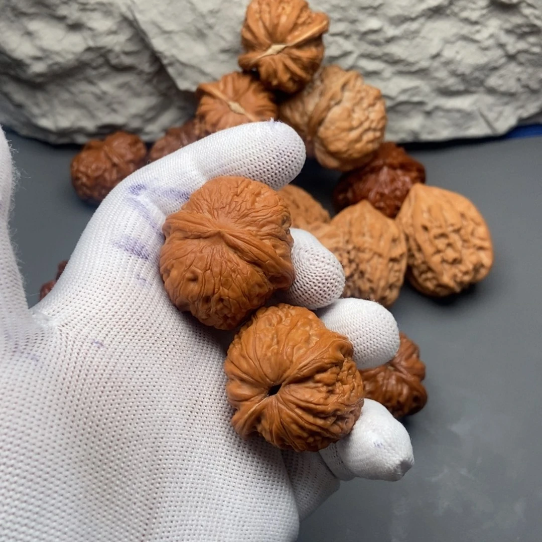 文玩核桃吊坠35元宝