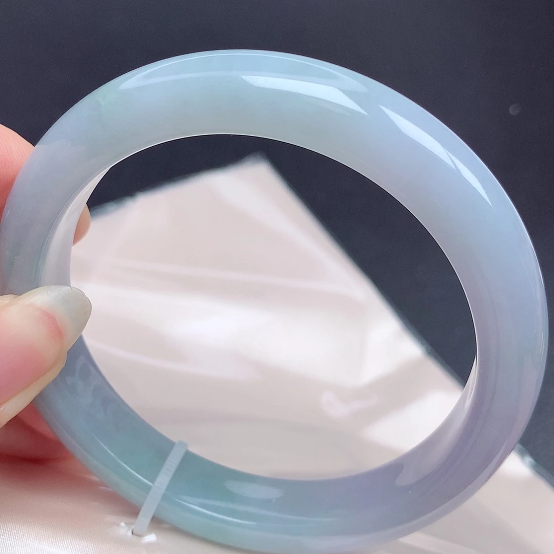 翡翠手镯未镶嵌60.8圈口