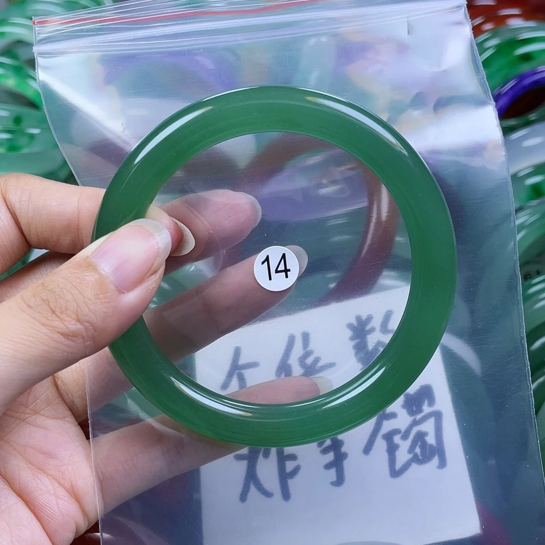 石英质玉手镯未镶嵌6162