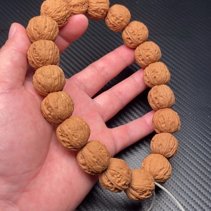 文玩核桃吊坠方肚22尺