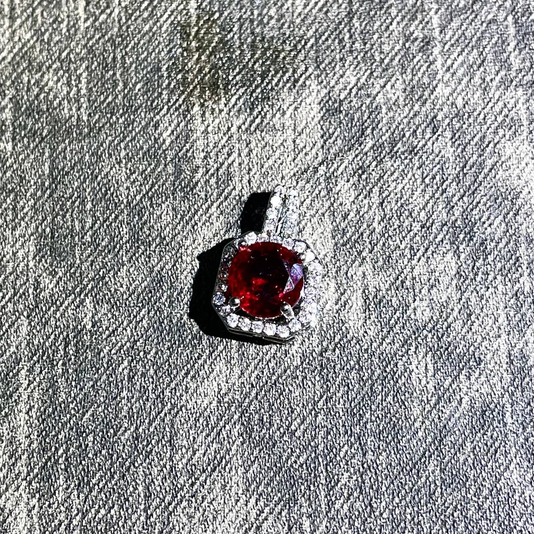 【无忧臻选】时尚饰品高端吊坠B110