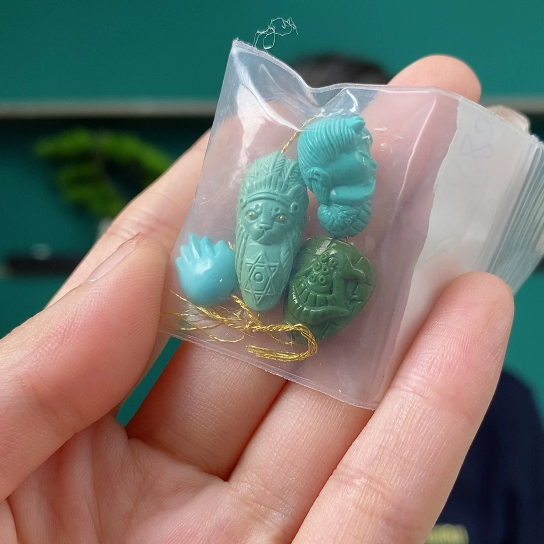 绿松石未镶嵌珠宝奇石