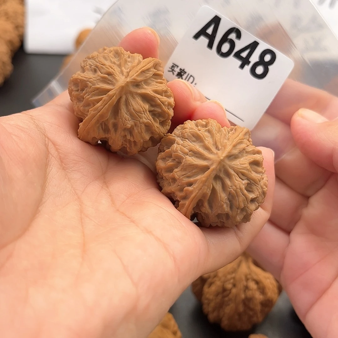 小****文玩核桃把件苹果园精品36