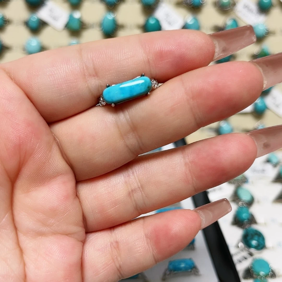 【闪购商品】未镶嵌绿松石珠宝奇石