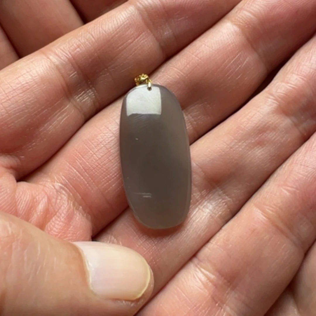 【闪购商品】颈饰18K金镶嵌和田玉