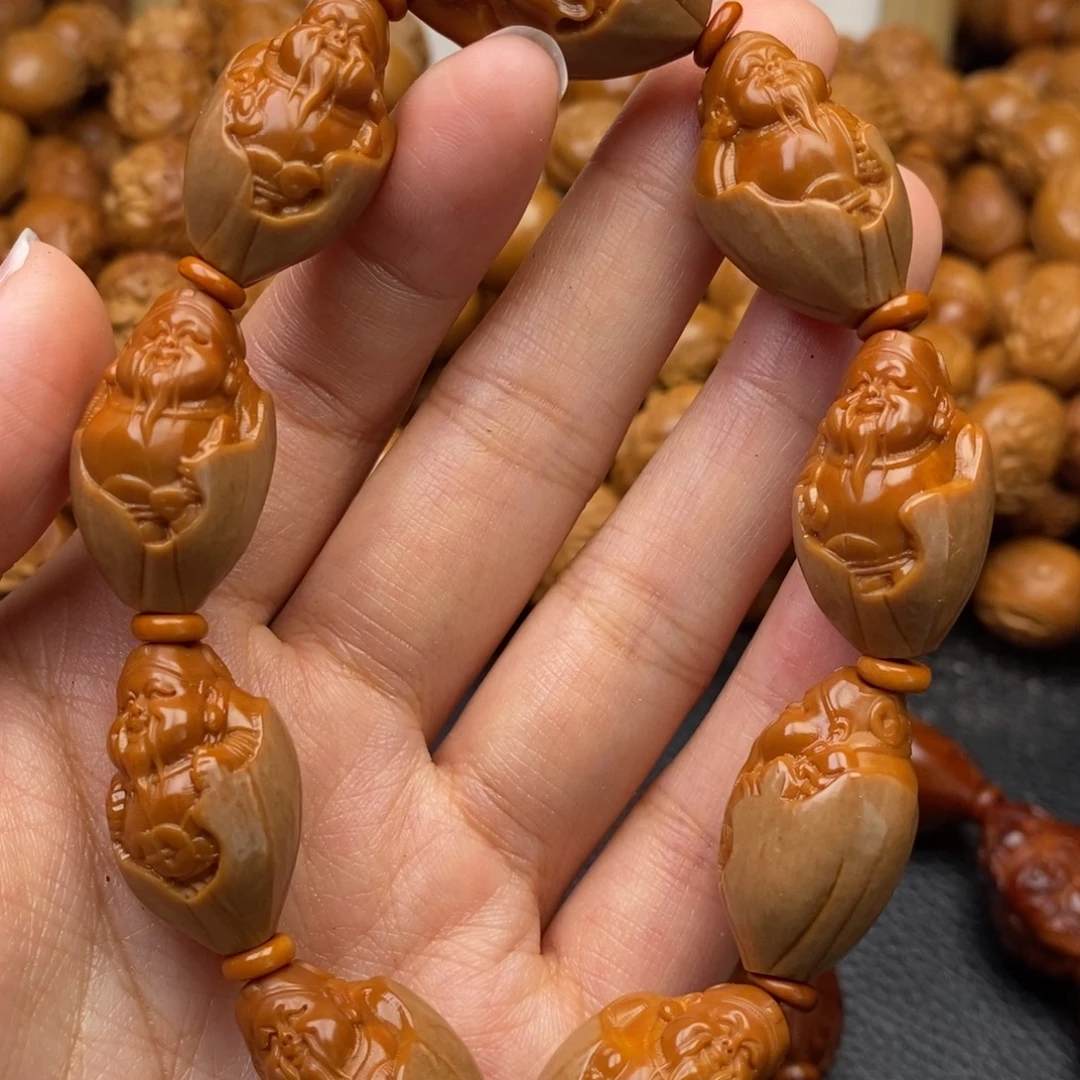 橄榄核手串包衣财神