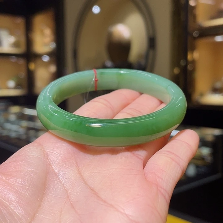未镶嵌手镯和田玉56.5#47.1g