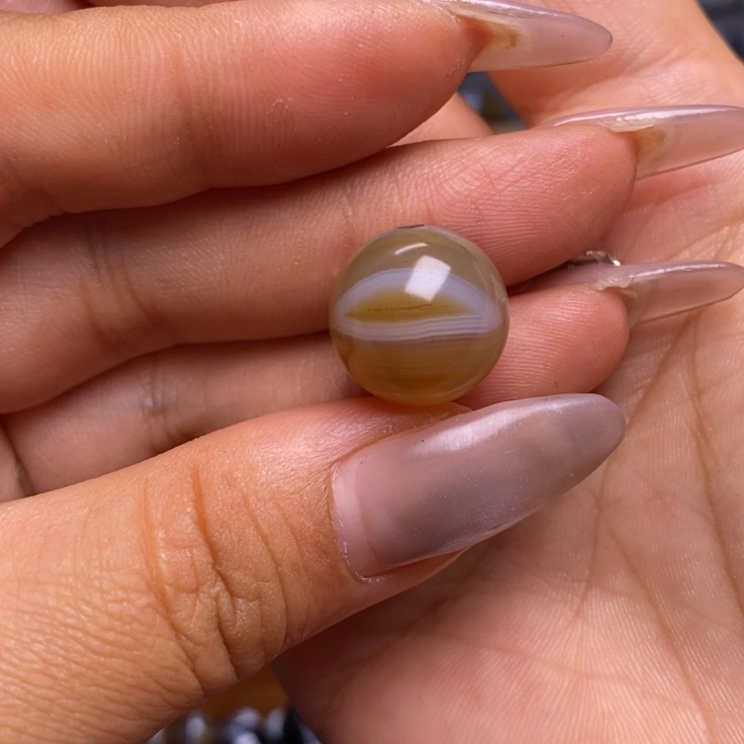 玛瑙/玉髓未镶嵌珠宝半成品民**强
