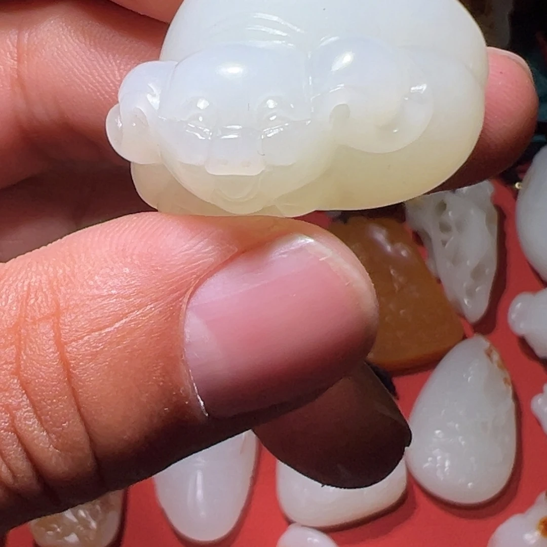 和田玉（糖玉）未镶嵌颈饰