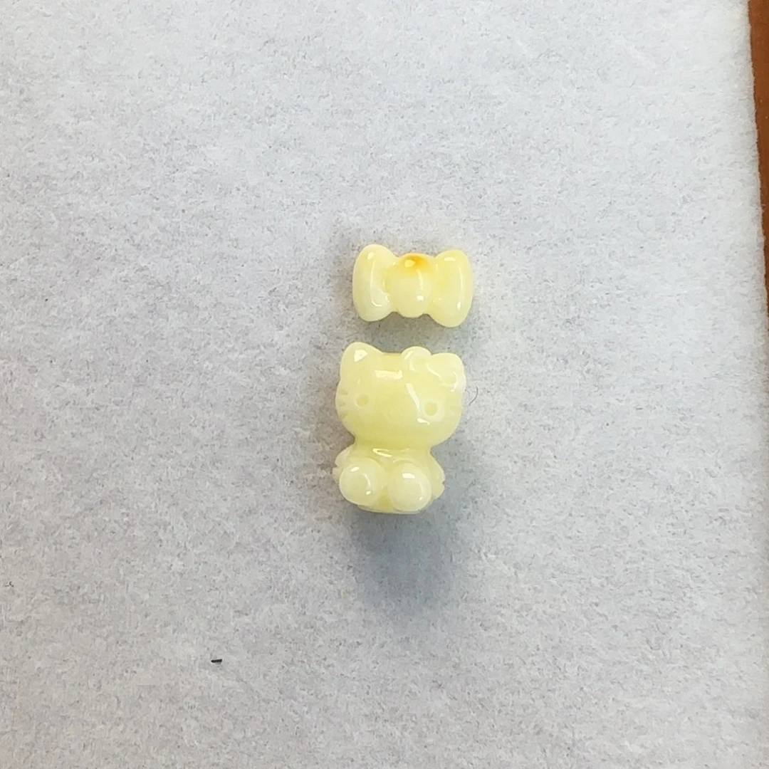 琥珀珠宝奇石未镶嵌K****i