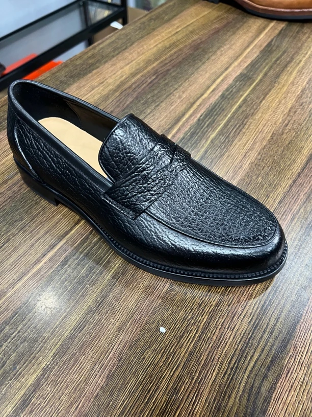 头层牛皮、真皮马臀皮大底皮鞋软底百搭黑色头层牛皮男鞋小众