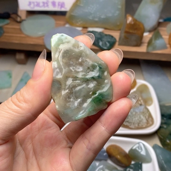 翡翠22K金镶嵌颈饰天然