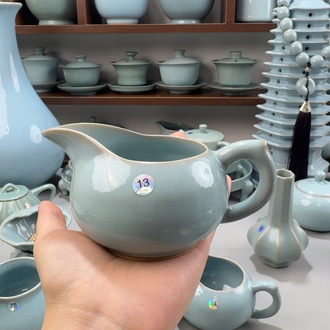 摆件微瑕汝窑天青釉公道杯编号13