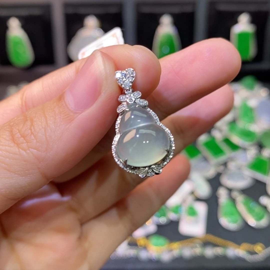 翡翠18K金镶嵌吊坠(不含链)
