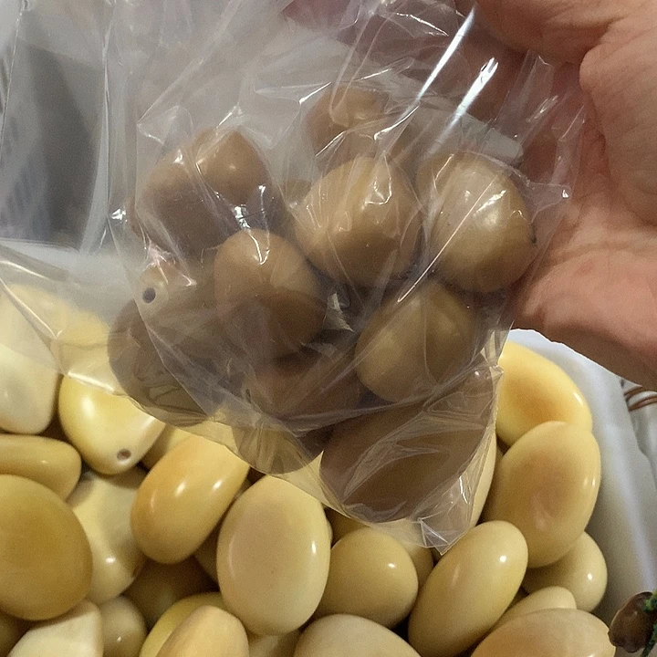 腼***蓝千眼菩提吊坠象牙果