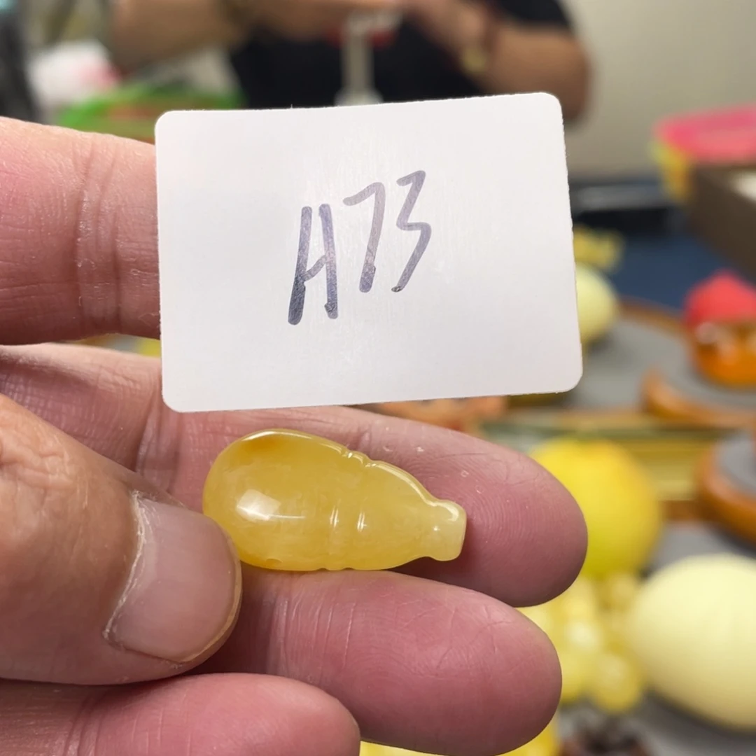 手链琥珀未镶嵌多样性发，发其中一件