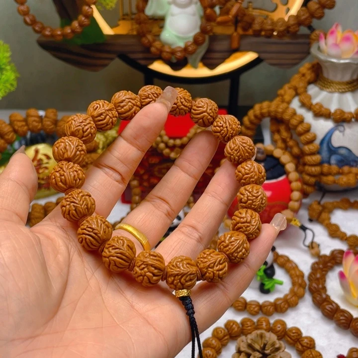 吊坠桃核15野生籽老树盘龙手持