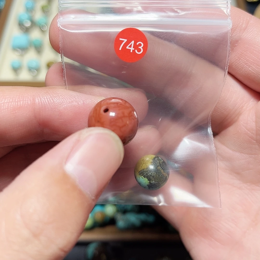 缺****玛瑙/玉髓未镶嵌圆珠桶珠老型手串！！