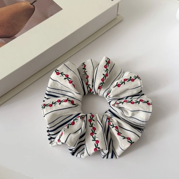 ins韩国大肠发圈简约条纹小红花肥肠圈法式发饰头绳