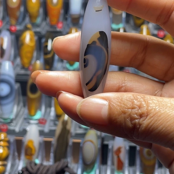 玛瑙/玉髓颈饰未镶嵌