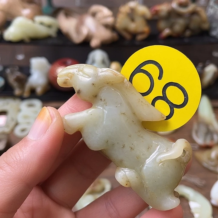 和田玉（糖玉）未镶嵌颈饰