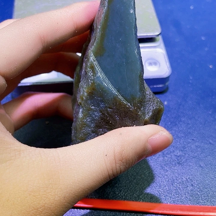 未镶嵌和田玉（糖玉）珠宝半成品