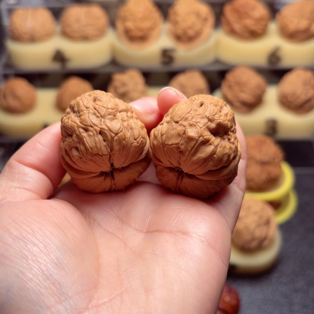 文玩核桃把件易****8盘古金蟾