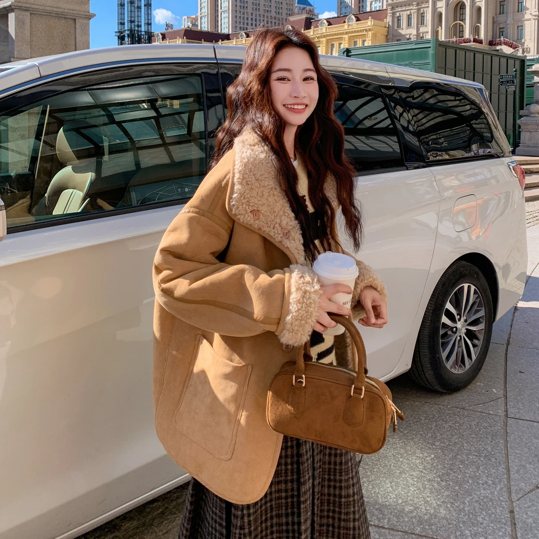 仿皮毛一体羊羔毛外套2025秋冬新款巨好看的小个子两面穿棉服棉袄