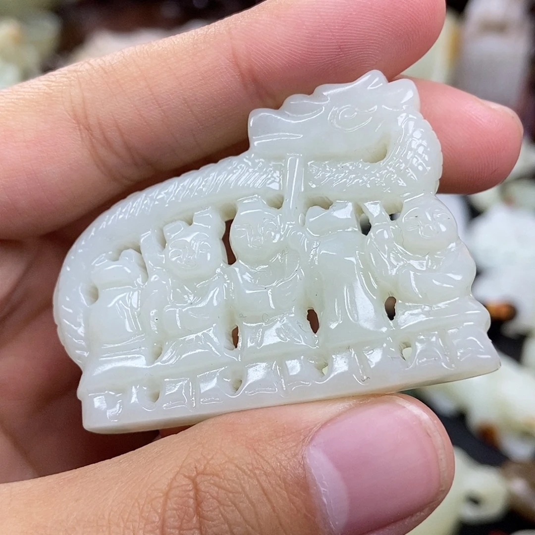 和田玉未镶嵌挂件