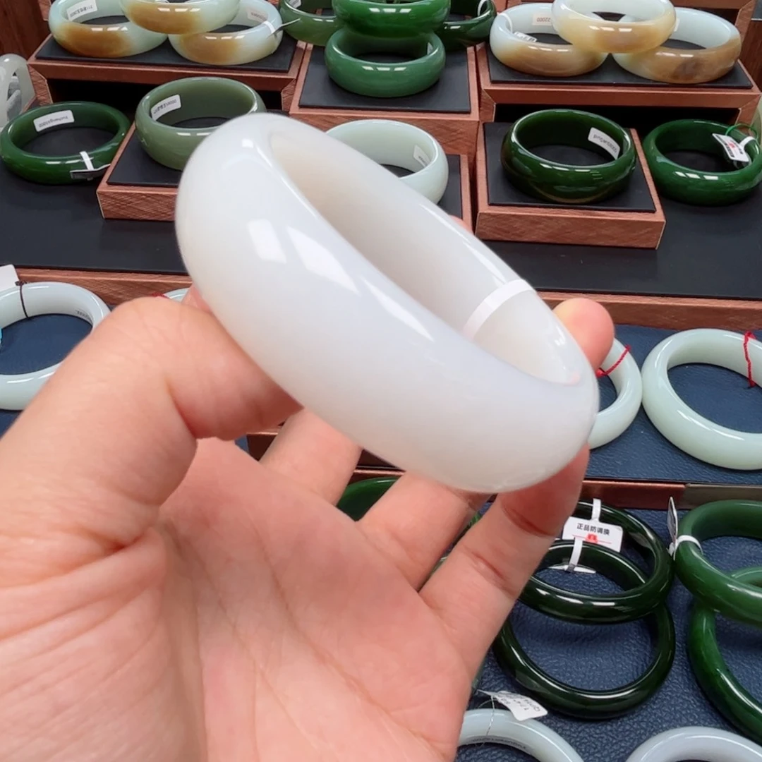 未镶嵌手镯和田玉5455