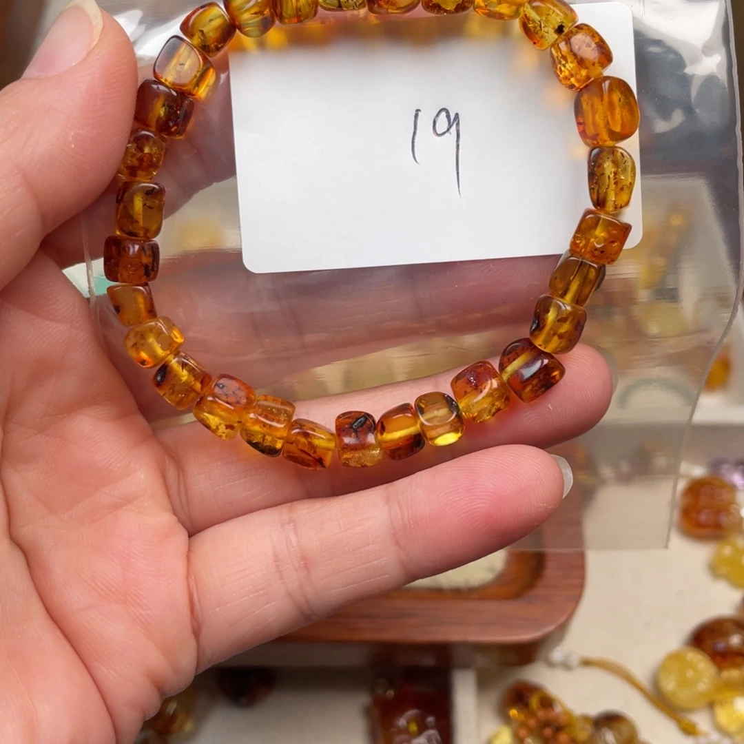 琥珀未镶嵌裸石19，