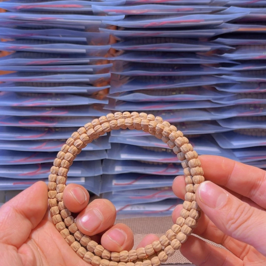 柏香籽/百香籽吊坠红****白