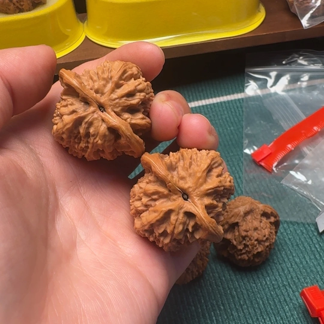 吊坠文玩核桃37蚂蚁沟